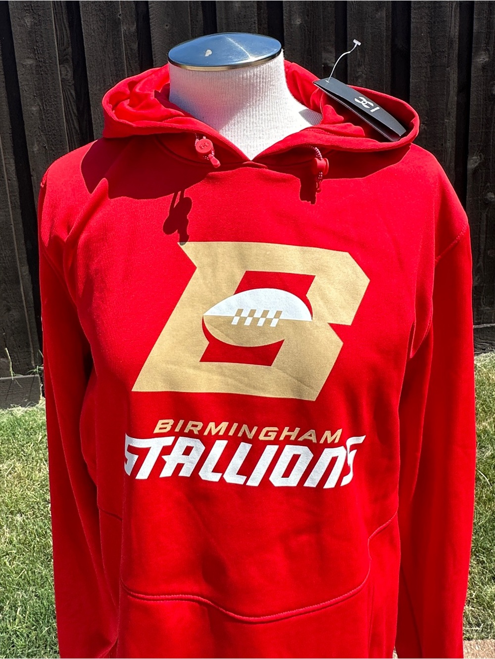 Under Armour Birmingham Stallions Red Gold Graphic Hoodie Size Men's Medium NWT